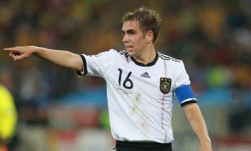 Số áo Philipp Lahm là số mấy?