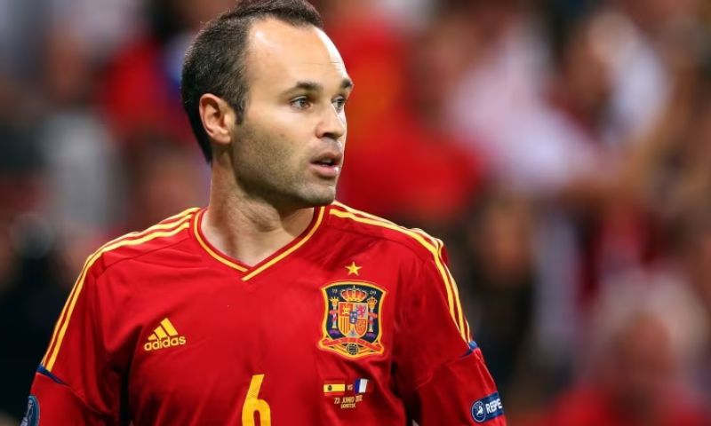 Tại sao Iniesta là một trong những huyền thoại của Tây Ban Nha?